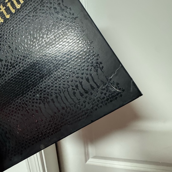 Taylor Swift Reputation Stadium VIP Box Set - Picture 11 of 14